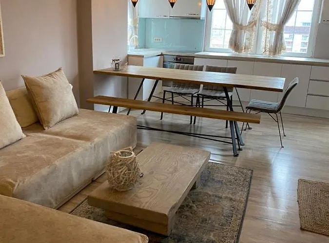 Cozy Front Flat Bequeme An Der * Pogradec