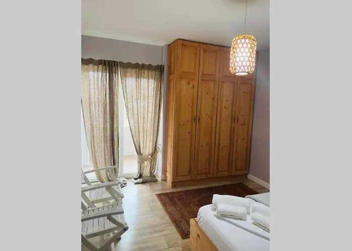 Cozy Front Flat Bequeme An Der