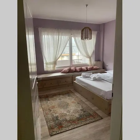 Apartment Cozy Front Flat Bequeme An Der Pogradec