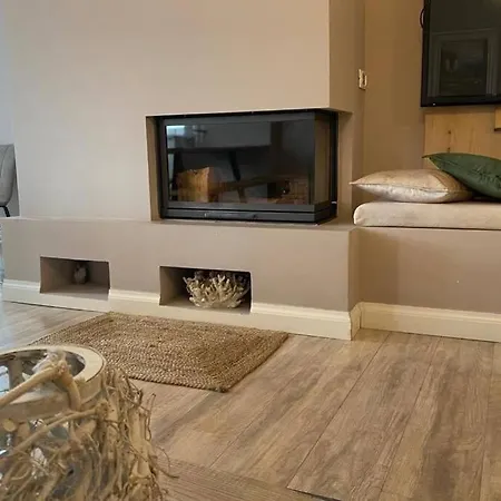 Cozy Front Flat Bequeme An Der